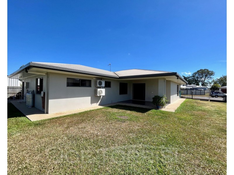 4 Grace Court, Mareeba QLD 4880