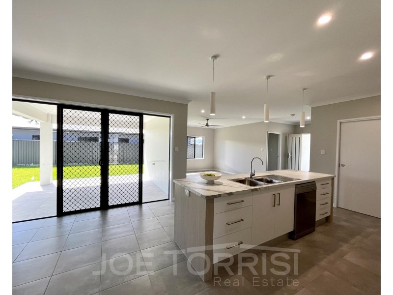 60 Karobean Drive, Mareeba QLD 4880