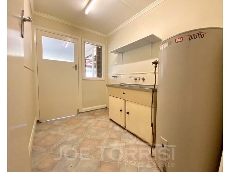 7 Borland Street, Mareeba QLD 4880