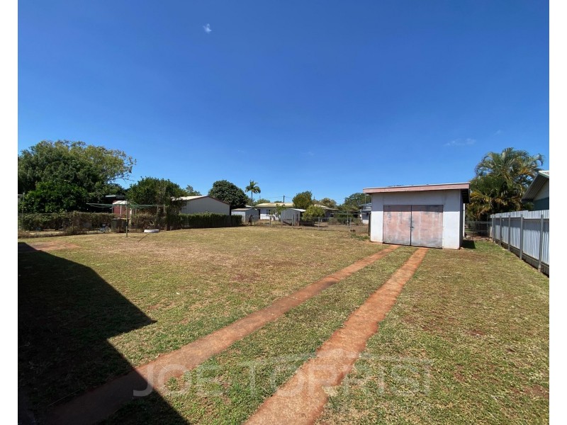 7 Borland Street, Mareeba QLD 4880