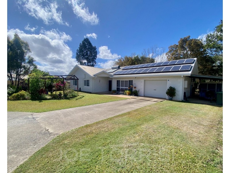 11 Dangaard Street, Mareeba QLD 4880