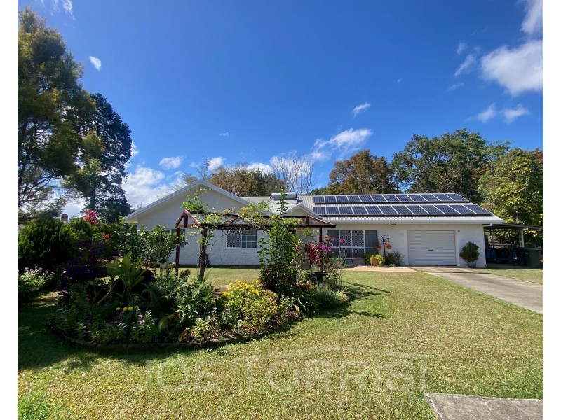 11 Dangaard Street, Mareeba QLD 4880