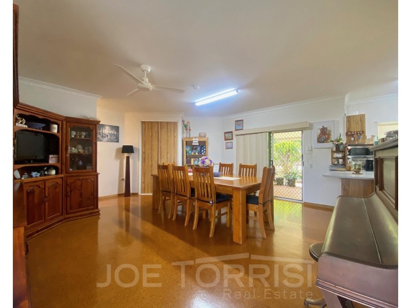 11 Dangaard Street, Mareeba QLD 4880
