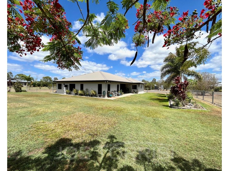 93 Hoolahan Drive, Mareeba QLD 4880
