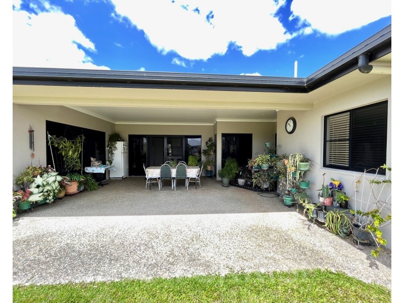 93 Hoolahan Drive, Mareeba QLD 4880