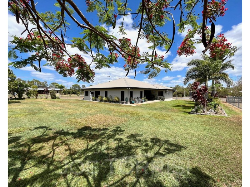 93 Hoolahan Drive, Mareeba QLD 4880