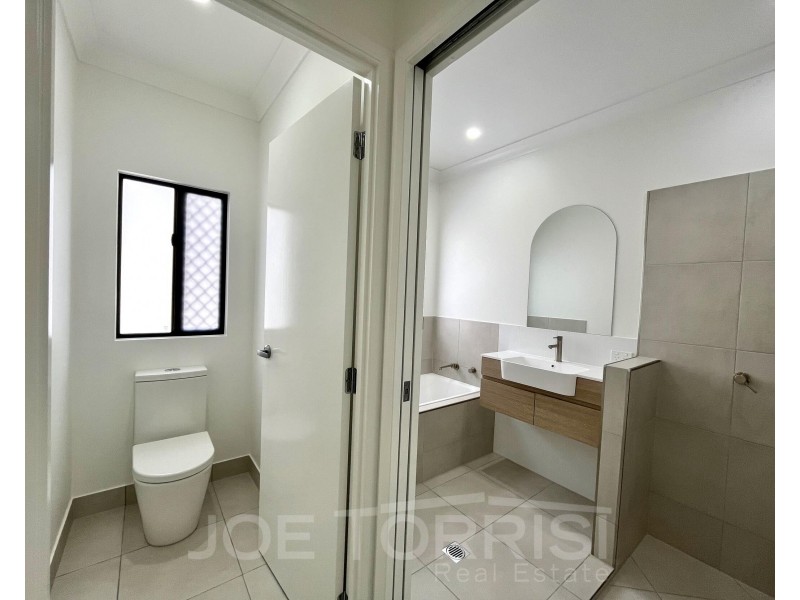 66 Karobean Drive, Mareeba QLD 4880