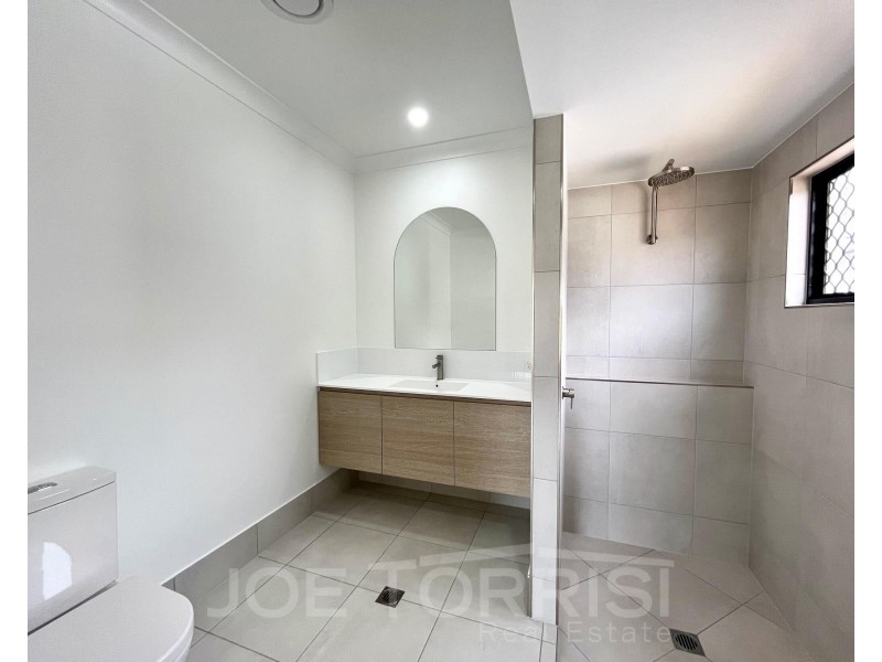 66 Karobean Drive, Mareeba QLD 4880