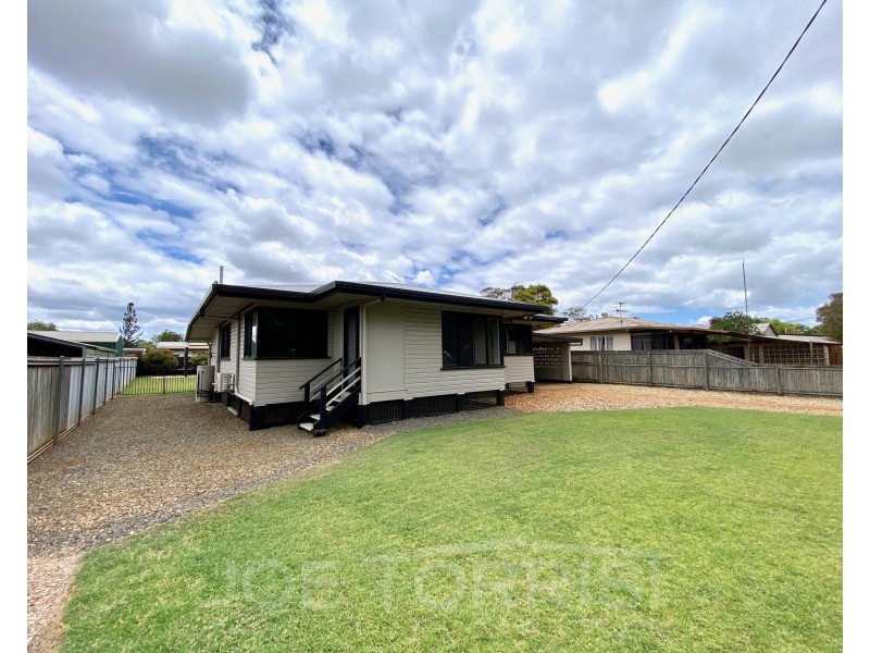 11 Borland Street, Mareeba QLD 4880