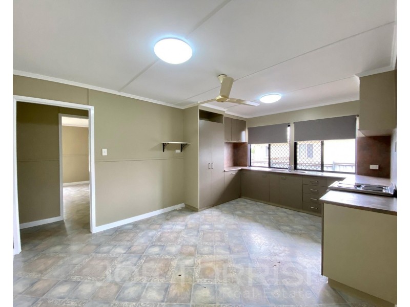 11 Borland Street, Mareeba QLD 4880