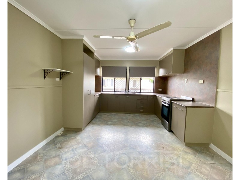 11 Borland Street, Mareeba QLD 4880