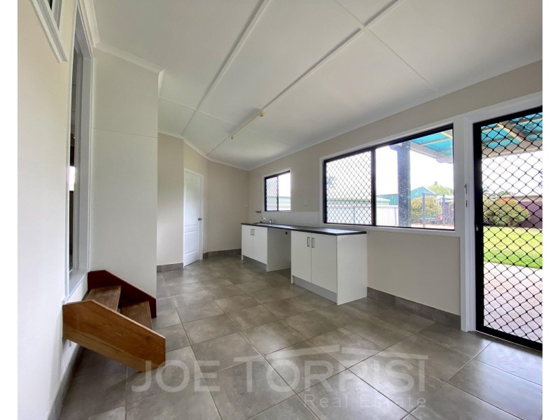 11 Borland Street, Mareeba QLD 4880