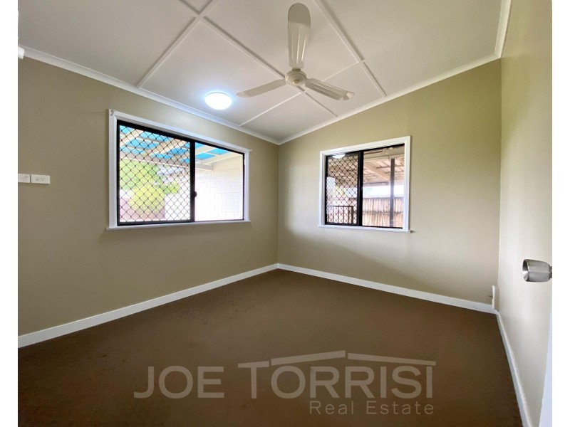 11 Borland Street, Mareeba QLD 4880