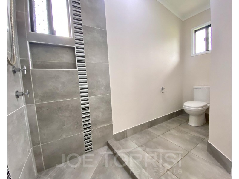 11 Borland Street, Mareeba QLD 4880