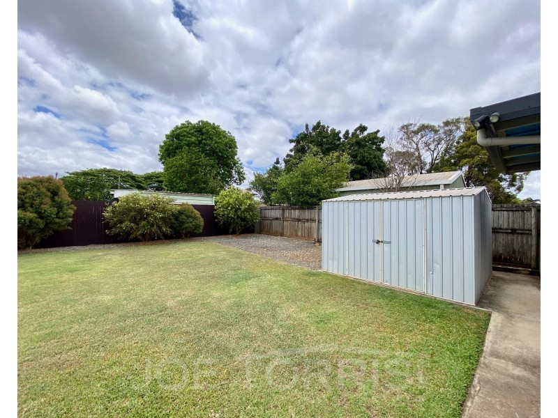 11 Borland Street, Mareeba QLD 4880