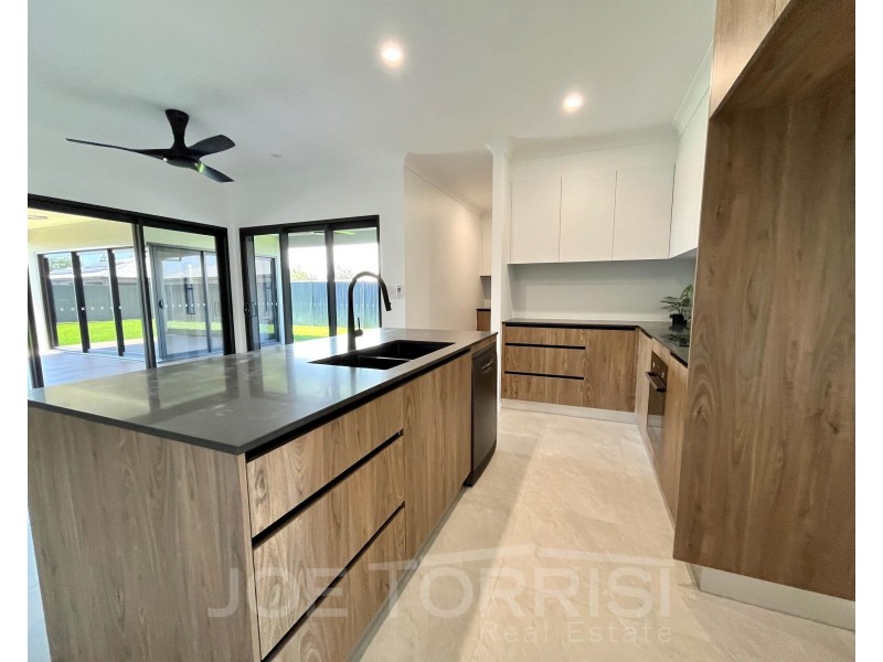 10 Pietro Court, Mareeba QLD 4880