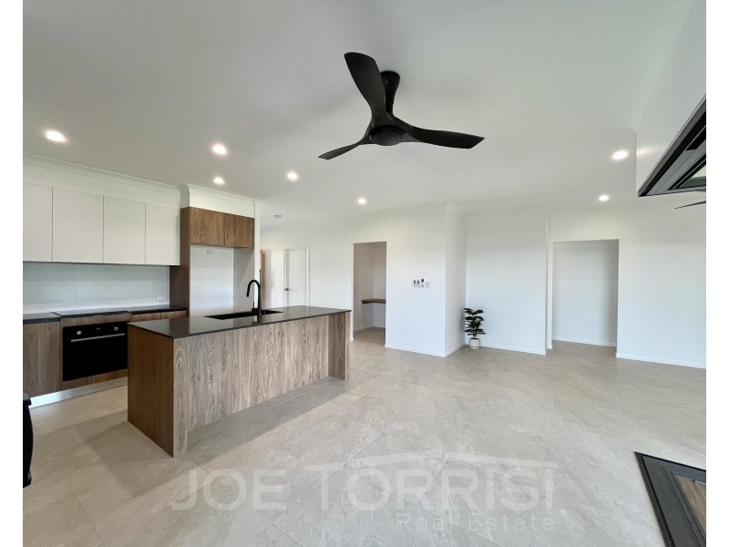 10 Pietro Court, Mareeba QLD 4880