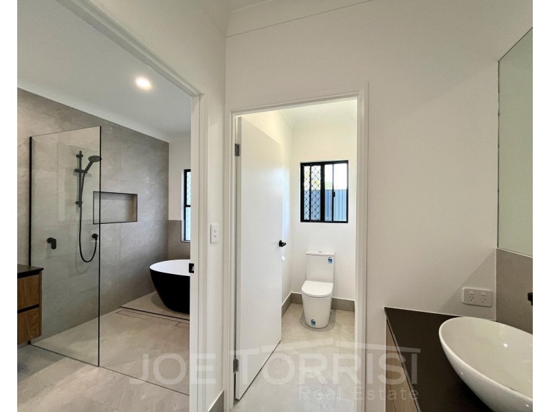 10 Pietro Court, Mareeba QLD 4880