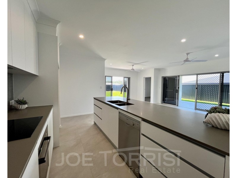 8 Pietro Court, Mareeba QLD 4880