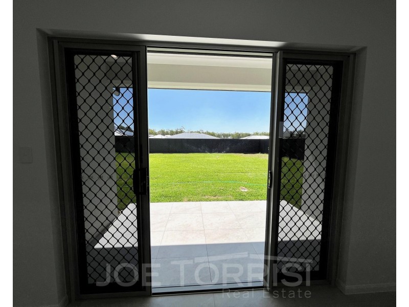 8 Pietro Court, Mareeba QLD 4880