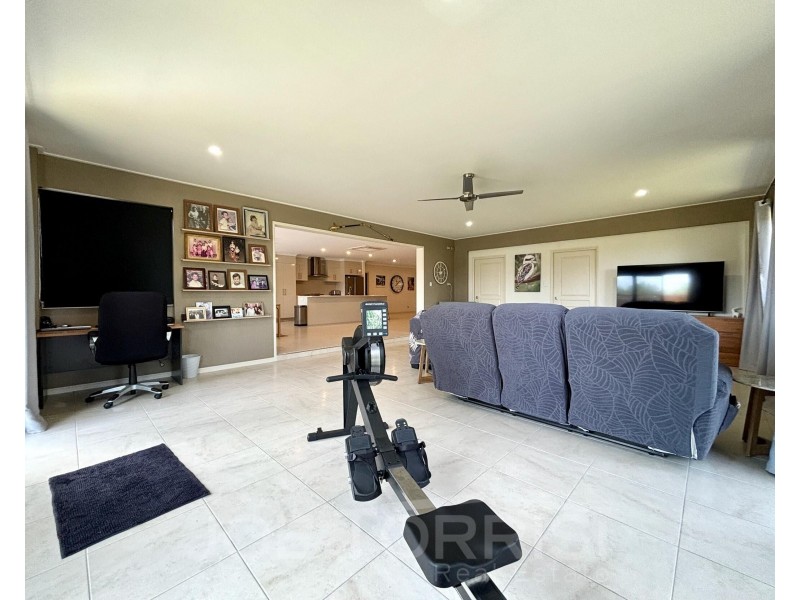 42 Jacana Close, Mareeba QLD 4880
