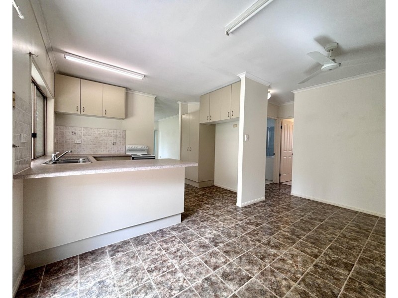 2 Palm Close, Mareeba QLD 4880