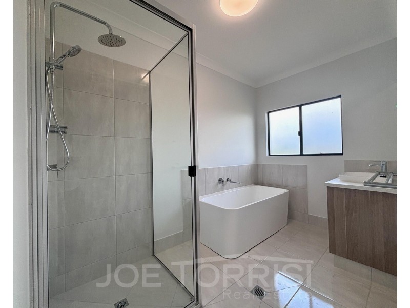 30 Seary Road, Mareeba QLD 4880