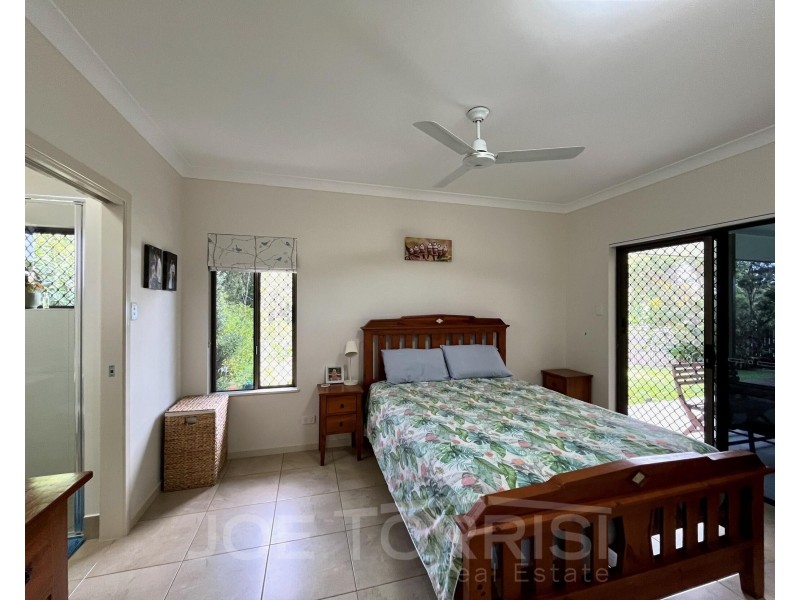 22 Andre Street, Mareeba QLD 4880