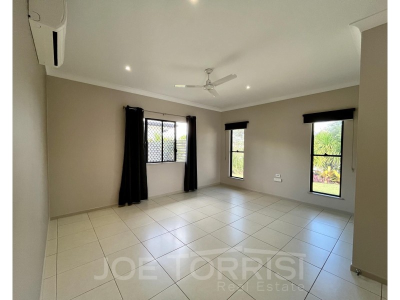 12 Mirrabook Avenue, Mareeba QLD 4880