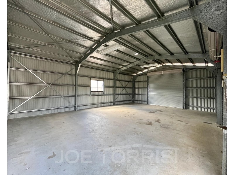 12 Mirrabook Avenue, Mareeba QLD 4880