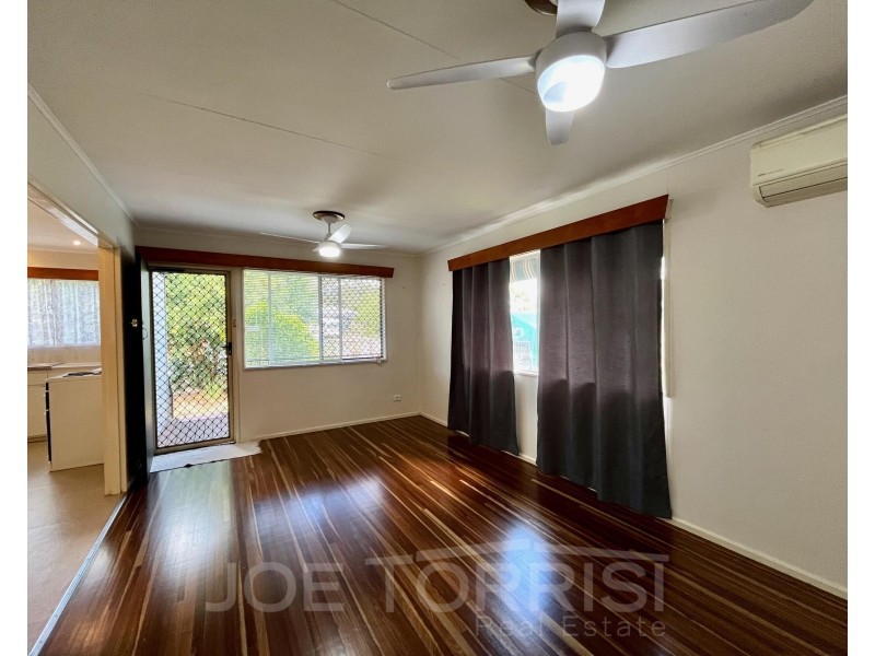 17 Rains Street, Mareeba QLD 4880