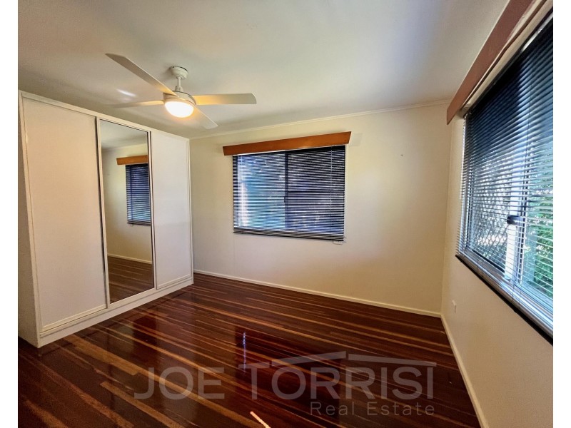 17 Rains Street, Mareeba QLD 4880