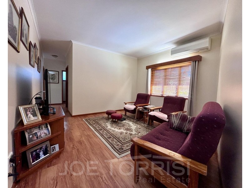27 Anzac Avenue, Mareeba QLD 4880
