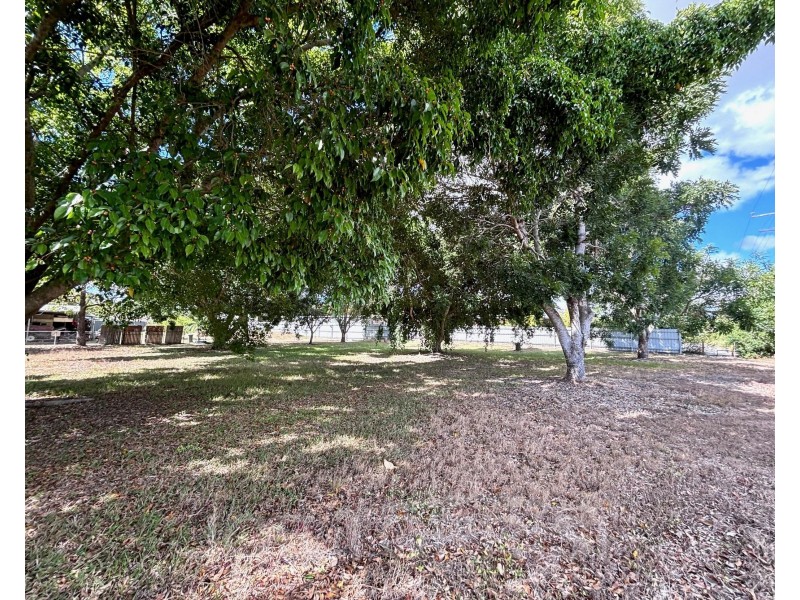 2 Debel Close, Mareeba QLD 4880