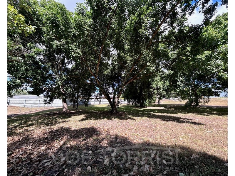 2 Debel Close, Mareeba QLD 4880