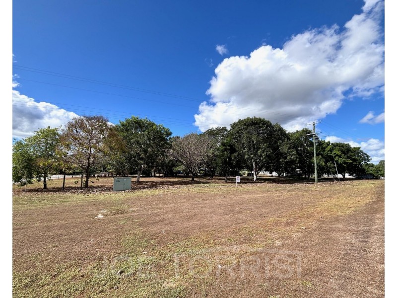 2 Debel Close, Mareeba QLD 4880