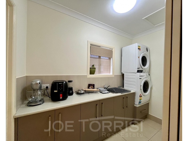11 Eli Close, Mareeba QLD 4880
