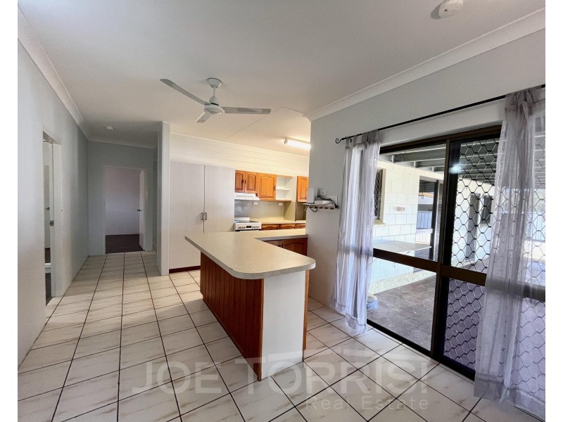 25 Rains Street, Mareeba QLD 4880