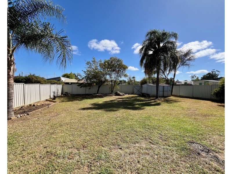 25 Rains Street, Mareeba QLD 4880