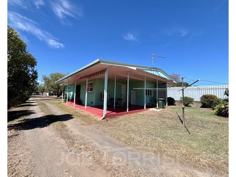 5 Loudon Street, Mareeba QLD 4880