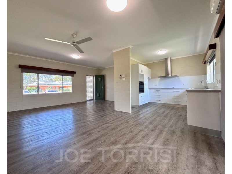 14 Hastings Drive, Mareeba QLD 4880