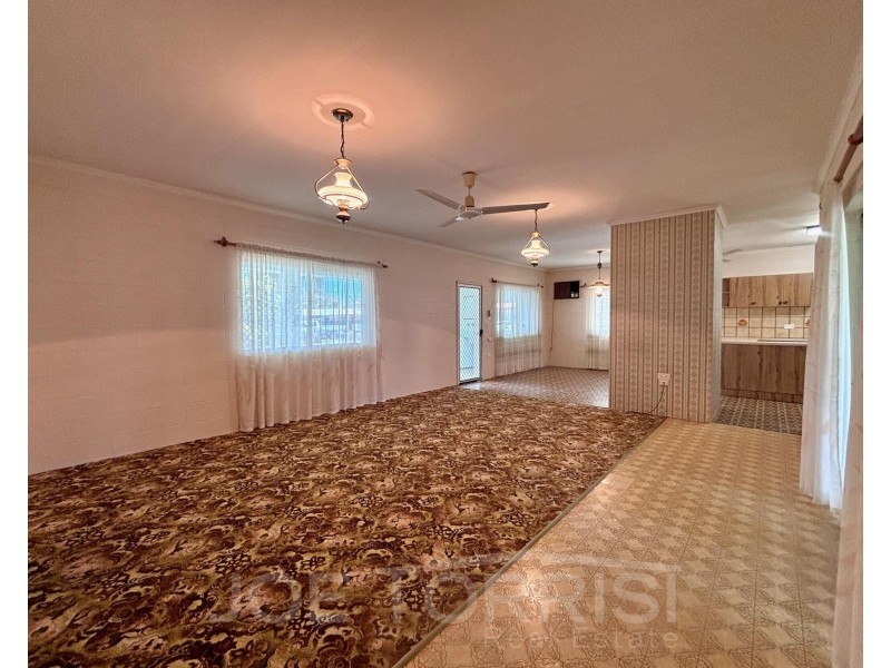 7 Bailey Street, Mareeba QLD 4880