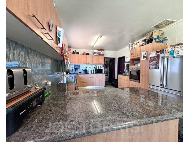 10 Hales Street, Mareeba QLD 4880