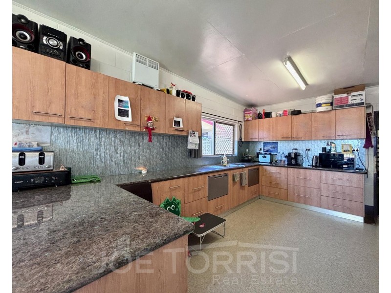 10 Hales Street, Mareeba QLD 4880