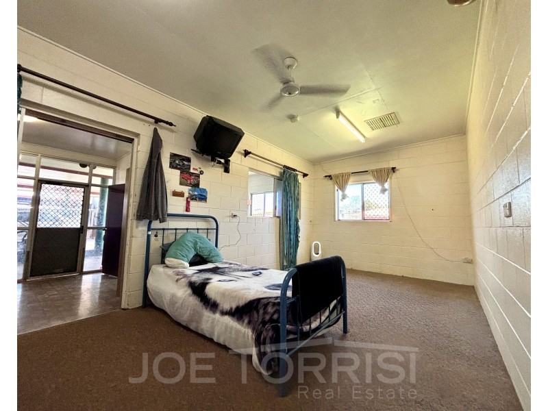 10 Hales Street, Mareeba QLD 4880