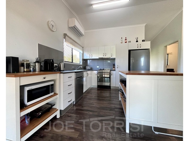 104 Macadamia Street, Mareeba QLD 4880