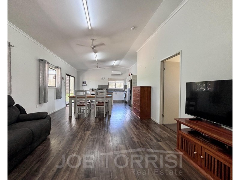 104 Macadamia Street, Mareeba QLD 4880