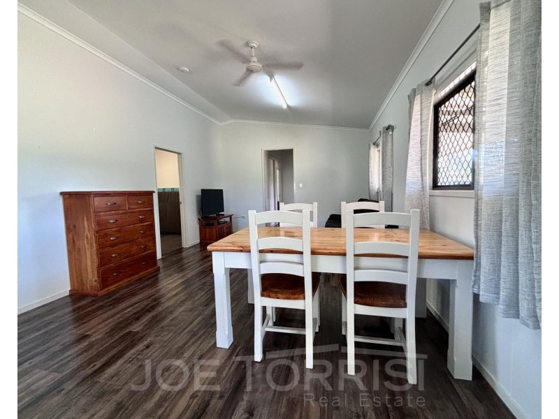 104 Macadamia Street, Mareeba QLD 4880