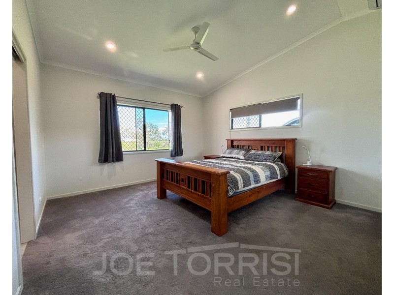 104 Macadamia Street, Mareeba QLD 4880