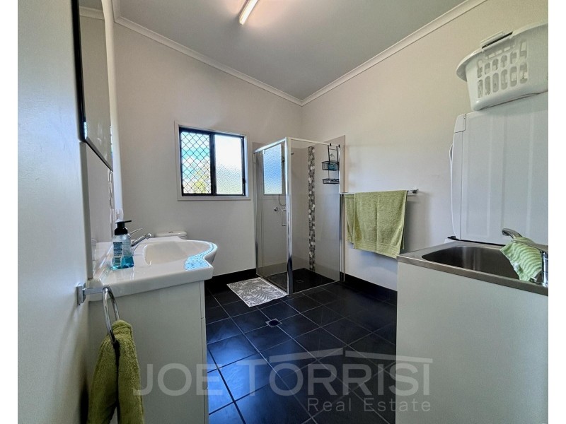 104 Macadamia Street, Mareeba QLD 4880